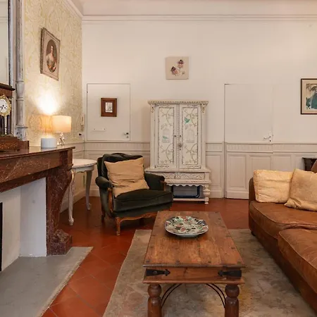 Saint Michel, Apartment *